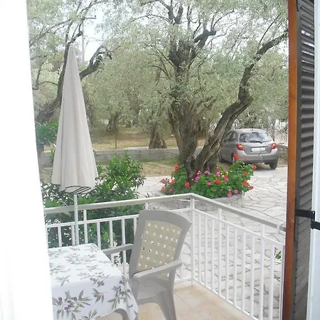 Guest house Irene Afissos
